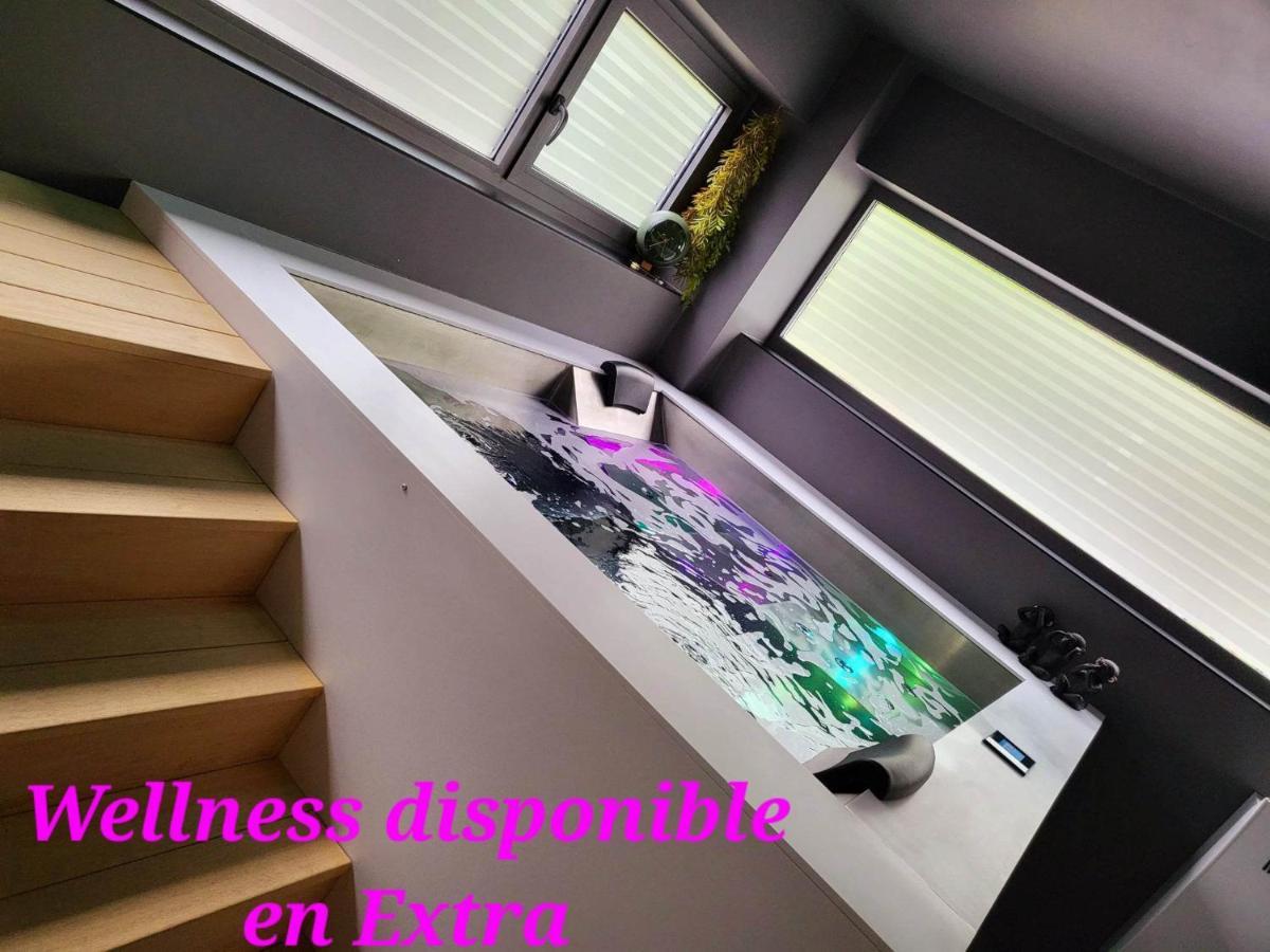 Table Et Chambre Particuliere Μον Εξωτερικό φωτογραφία