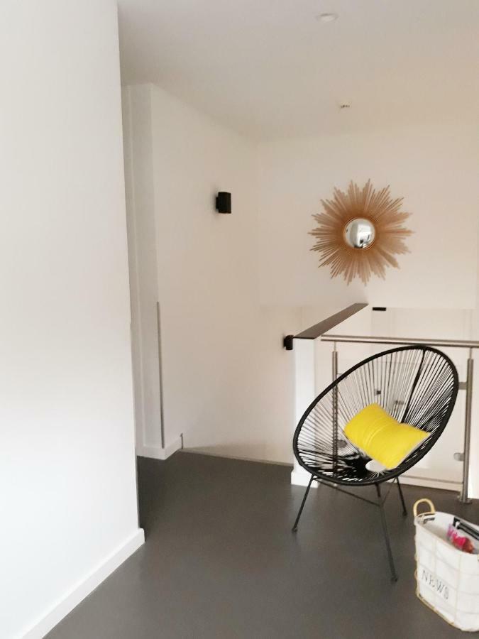Table Et Chambre Particuliere Μον Εξωτερικό φωτογραφία